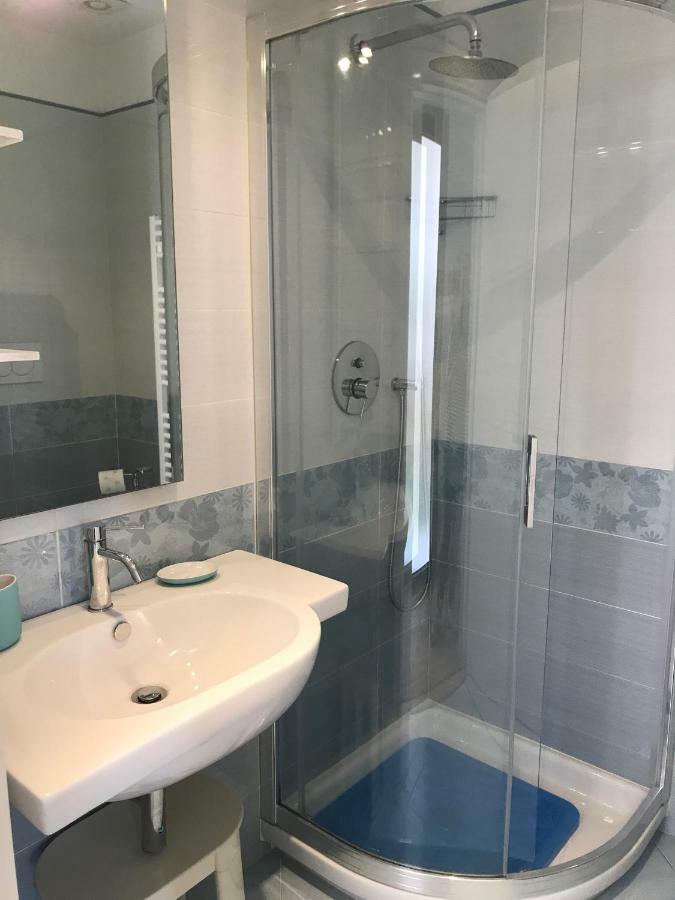 Casa Celeste Apartment Viareggio Ngoại thất bức ảnh
