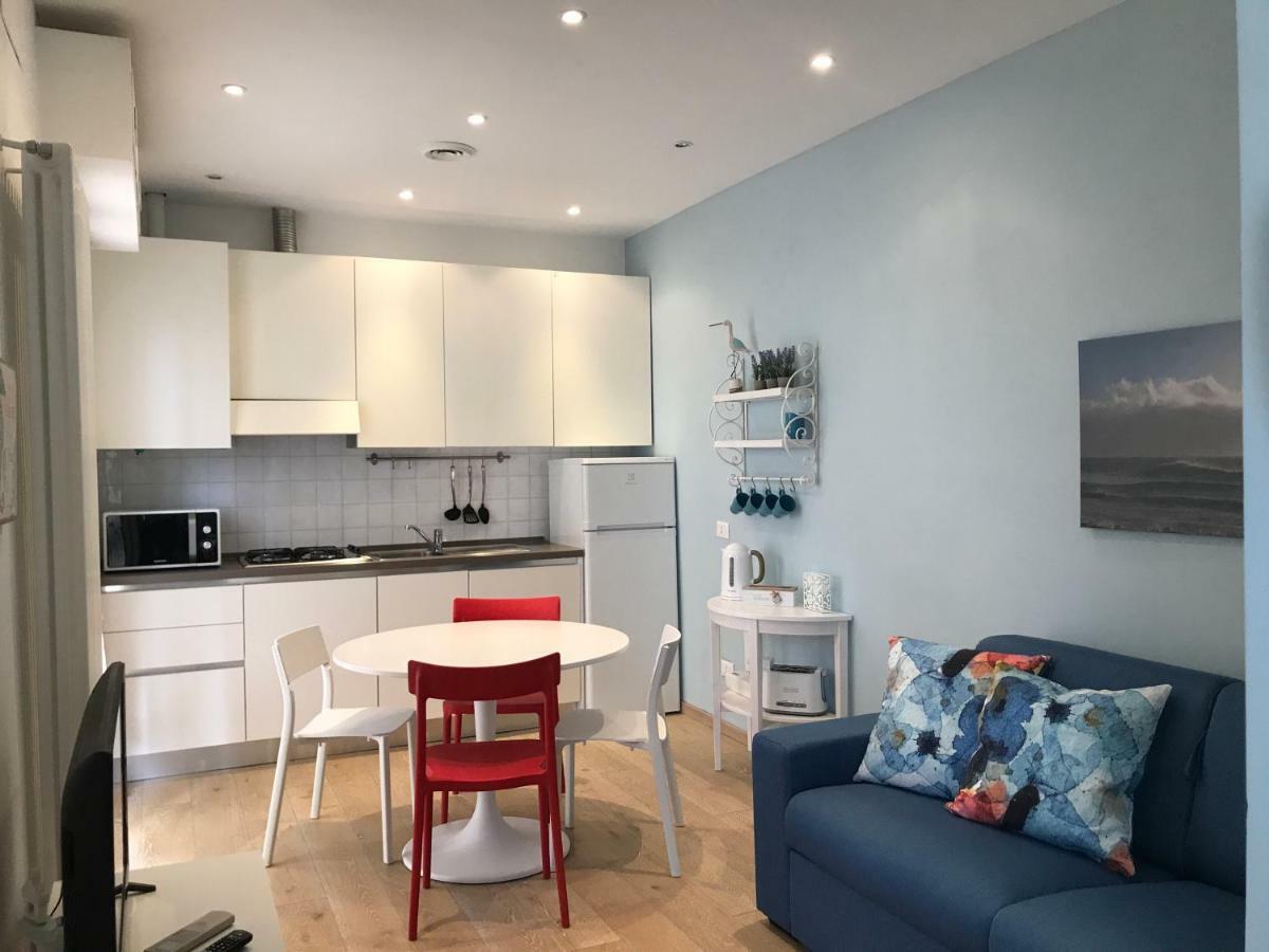 Casa Celeste Apartment Viareggio Ngoại thất bức ảnh