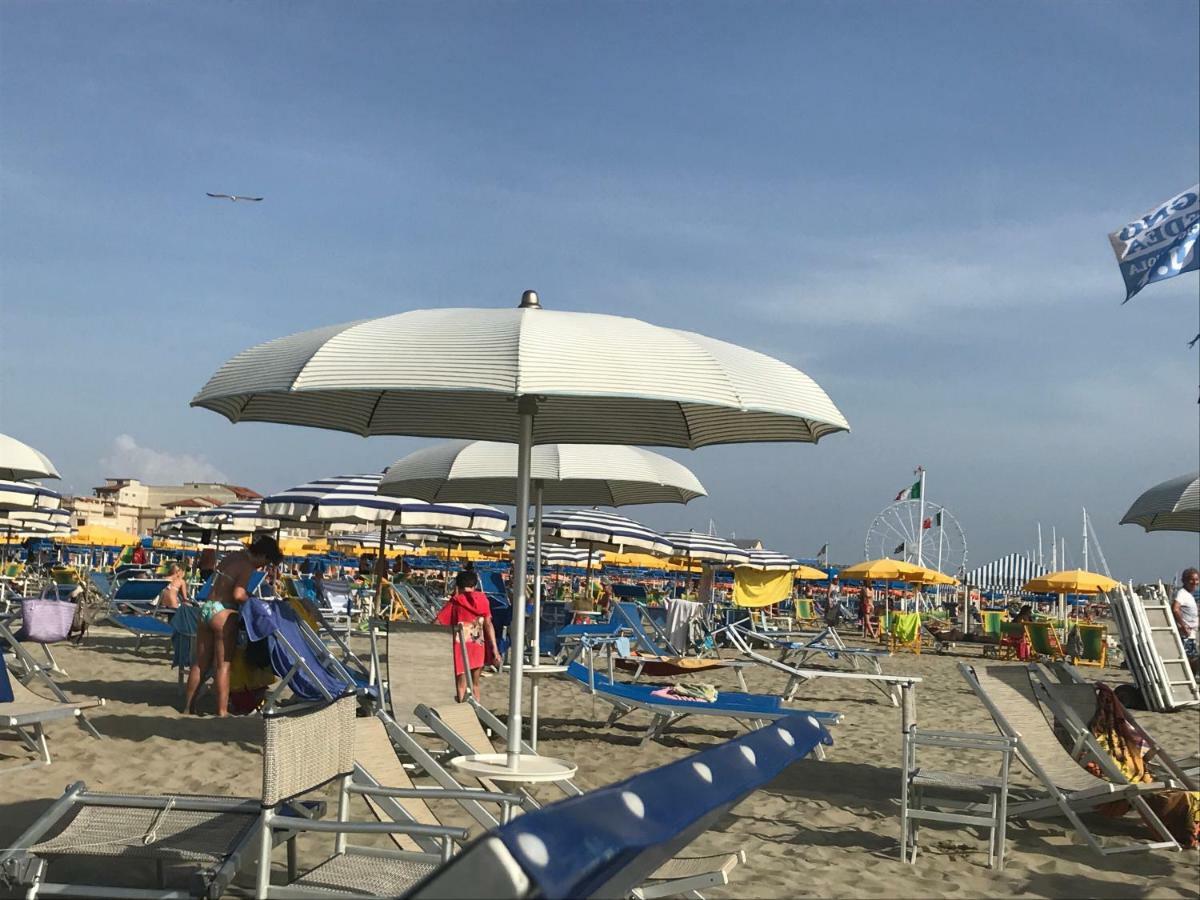 Casa Celeste Apartment Viareggio Ngoại thất bức ảnh