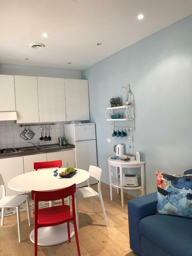 Casa Celeste Apartment Viareggio Ngoại thất bức ảnh